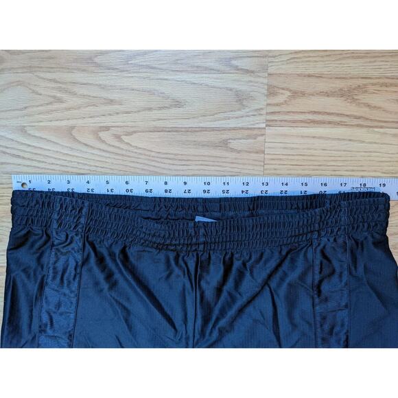 Mens Nike Polyester Athletic Shorts Size L Black Embroidered Swoosh Logo - Picture 5 of 10